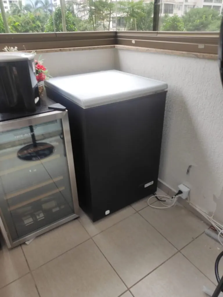 Envelopamento de frigobar